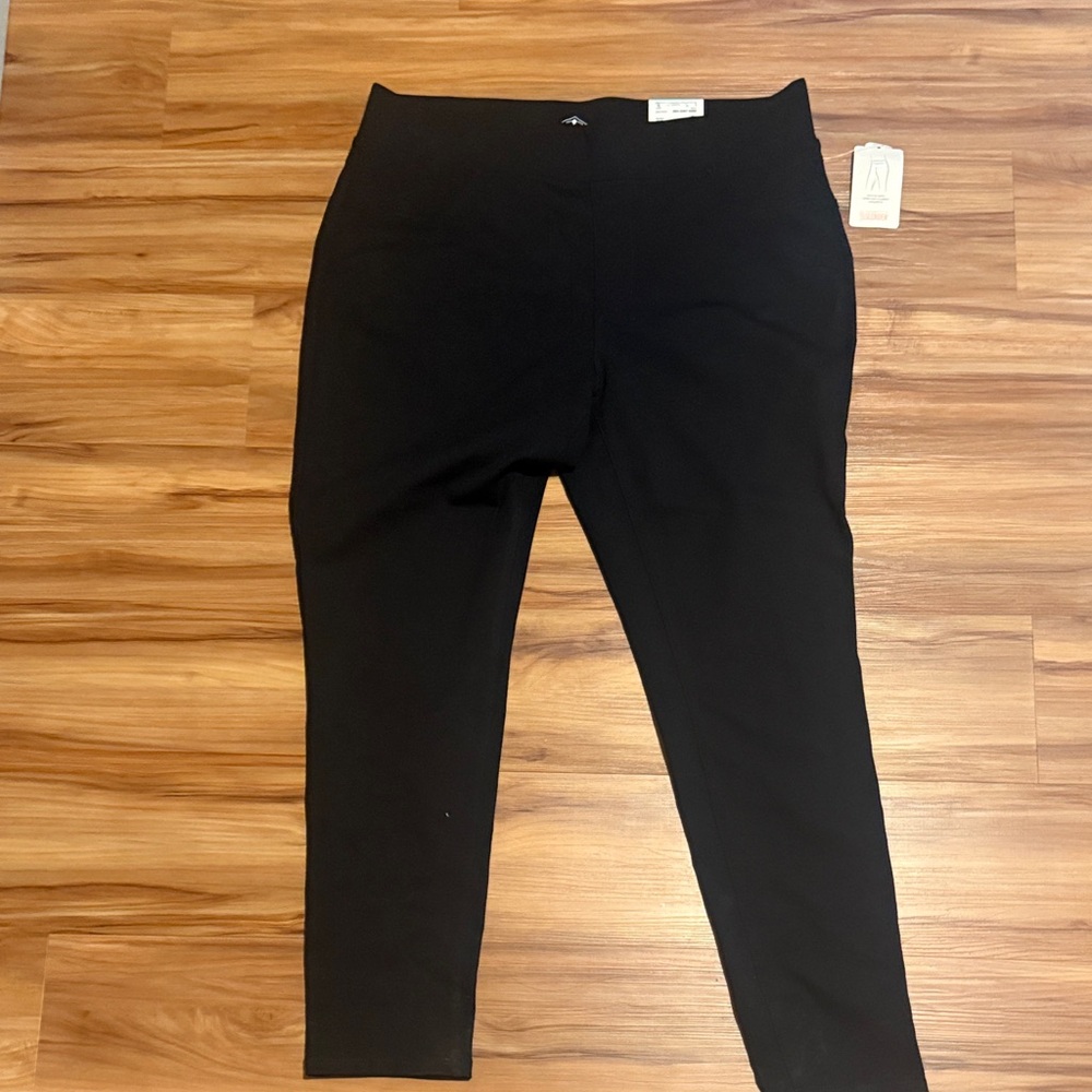 St. John's Bay Black Leggings